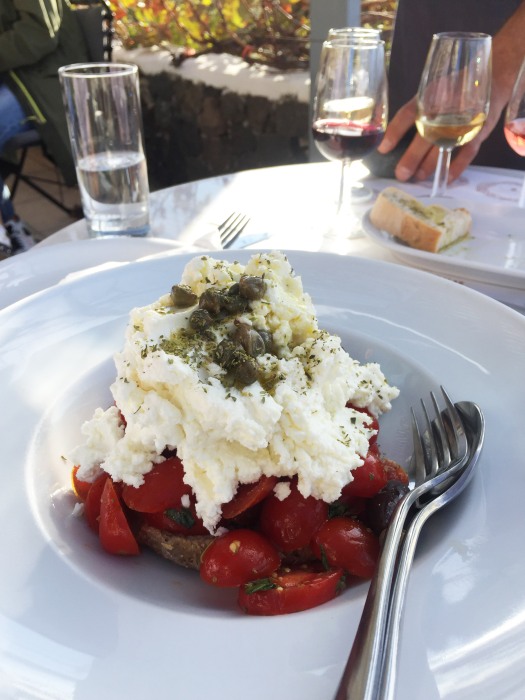 greek salad_santorini